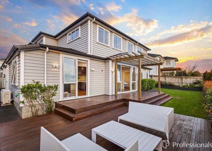  at 8 Wisteria Lane, Millwater, Rodney, Auckland