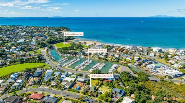  at 21 Prospect Terrace, Milford, Auckland