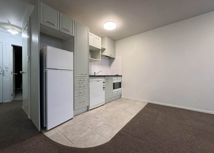  at 11/3c Harrison Road, Mount Wellington, Auckland City, Auckland