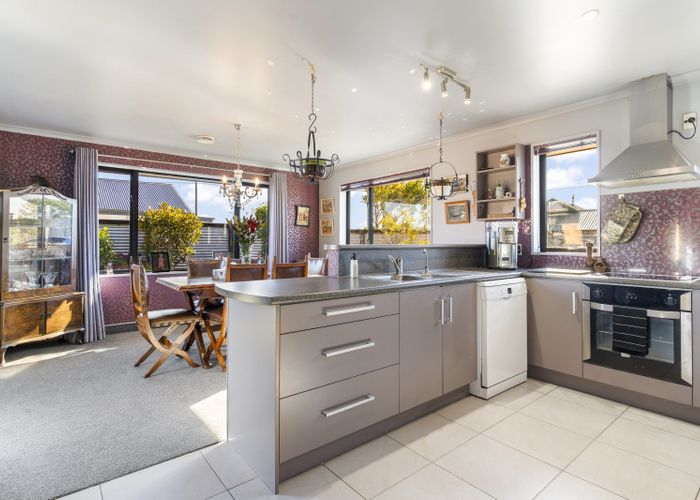  at 52 Park Street, Winton, Winton