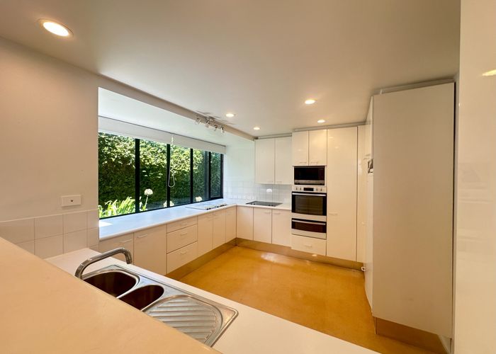  at 10/7 Cliff Road, St Heliers, Auckland