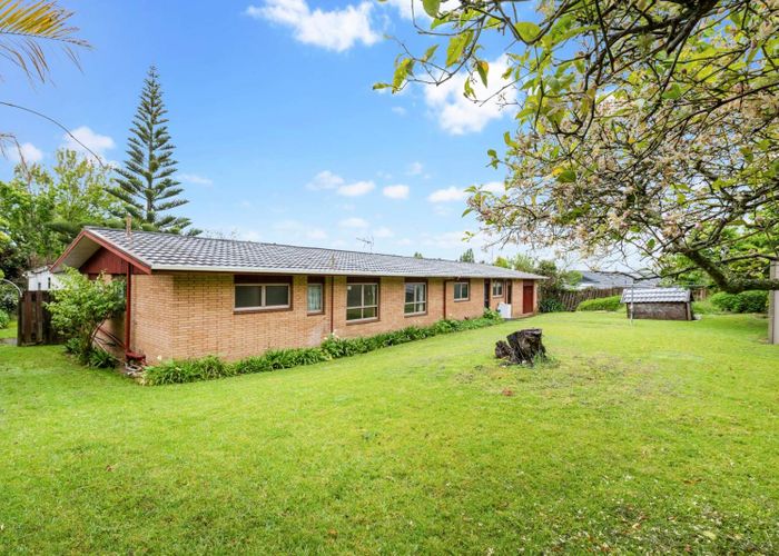  at 120 Glenmore Road, Sunnyhills, Auckland