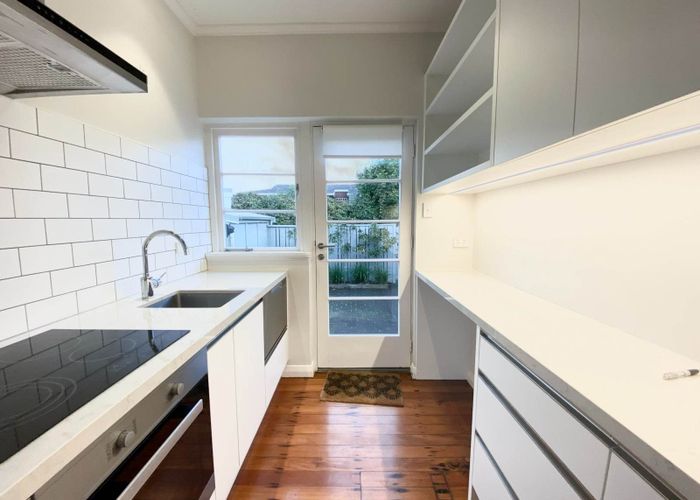  at 2/30 Atkin Avenue, Mission Bay, Auckland City, Auckland