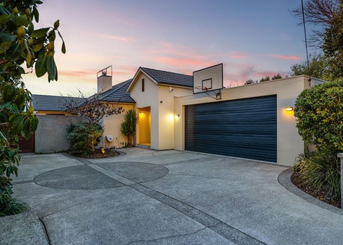 at 252 Waimairi Road, Ilam, Christchurch