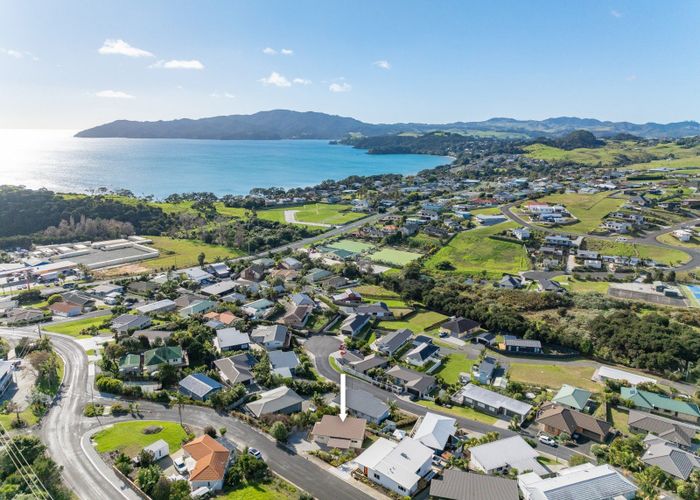 at 8 Hibiscus Avenue, Cable Bay, Cable Bay