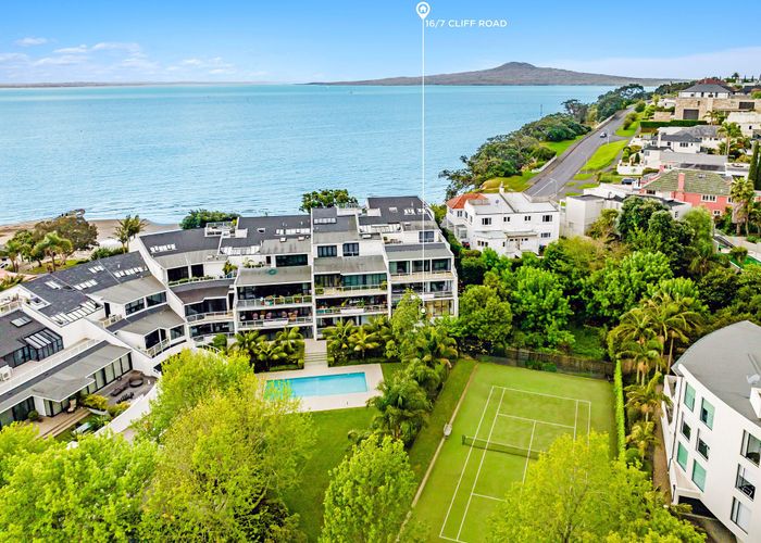  at 16/7 Cliff Road, St Heliers, Auckland