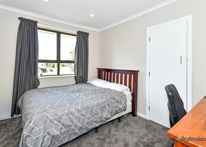  at 39 Eden Street, Mangere East, Auckland
