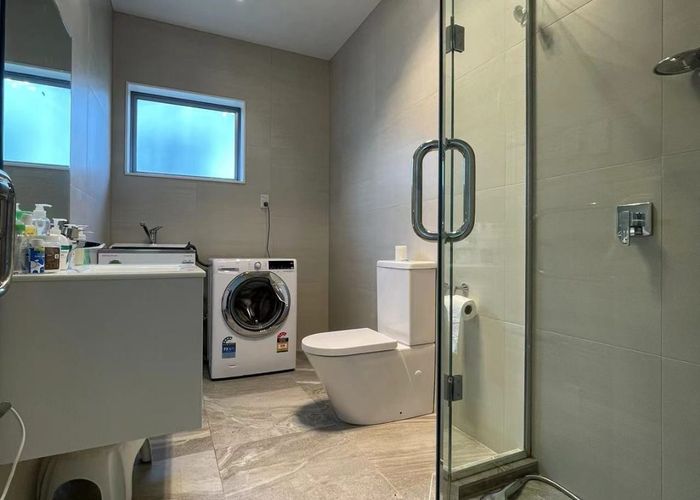  at 102 Stanmore Bay Road, Stanmore Bay, Whangaparāoa