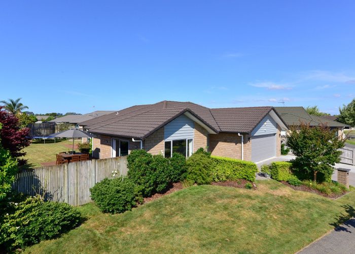  at 20 Whitney Place, Rototuna North, Hamilton