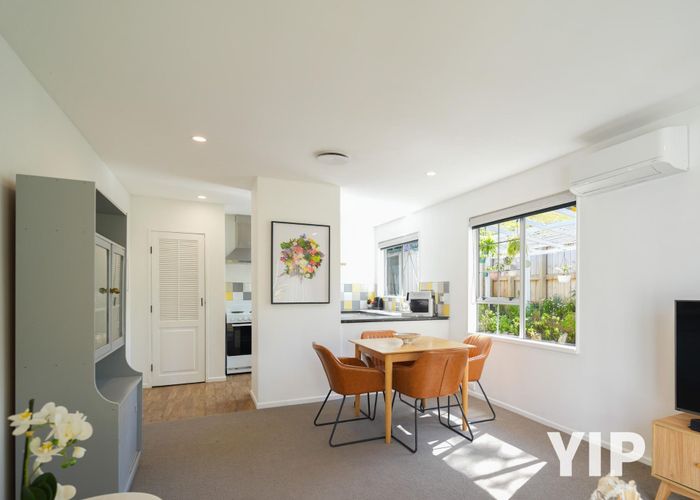  at 2/38 Salford Street, Newlands, Wellington
