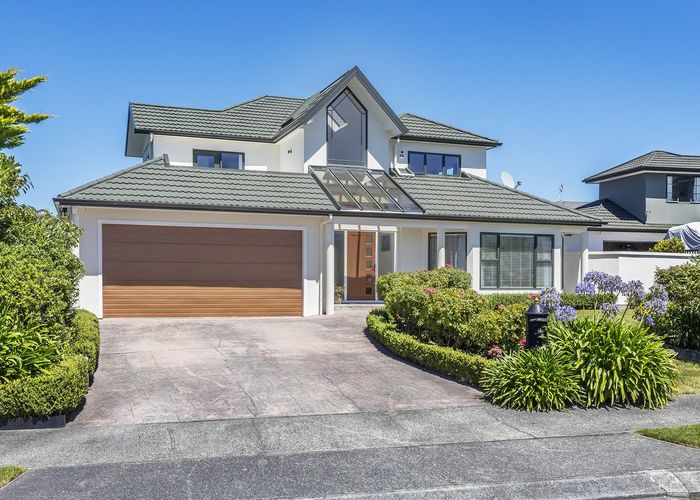  at 6 Voyager Way, Whitby, Porirua