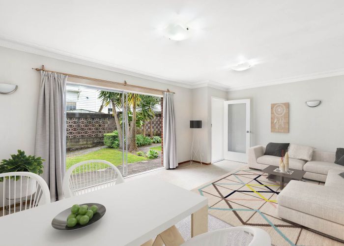  at 2/0 Dominion Road, Mount Roskill, Auckland