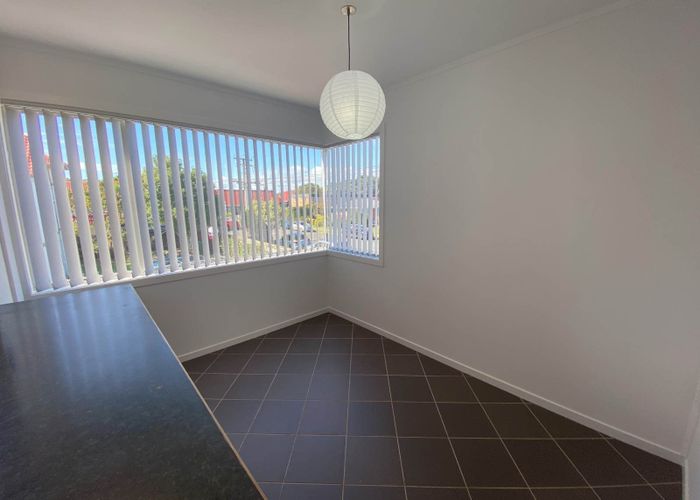  at 1/25 Inverness Road, Browns Bay, Auckland