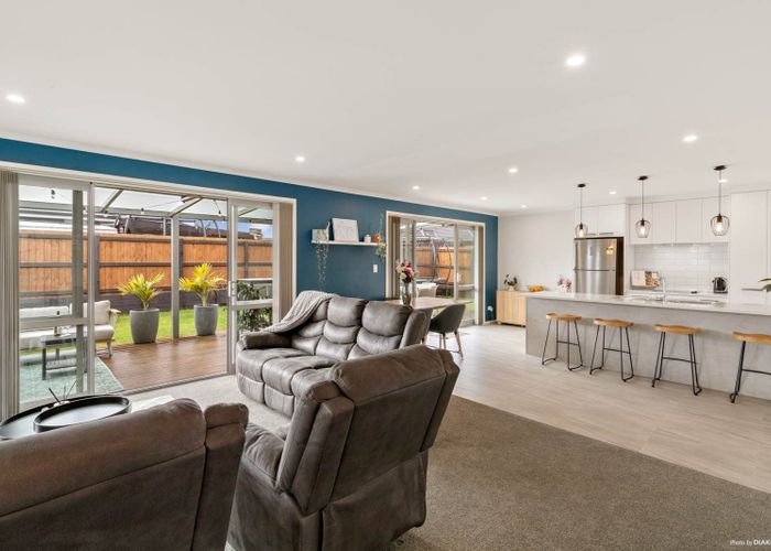  at 9 Tahuna Minhinnick DR, Glenbrook, Glenbrook