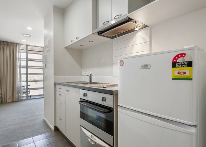  at 1008/17 Amersham Way, Manukau, Manukau City, Auckland