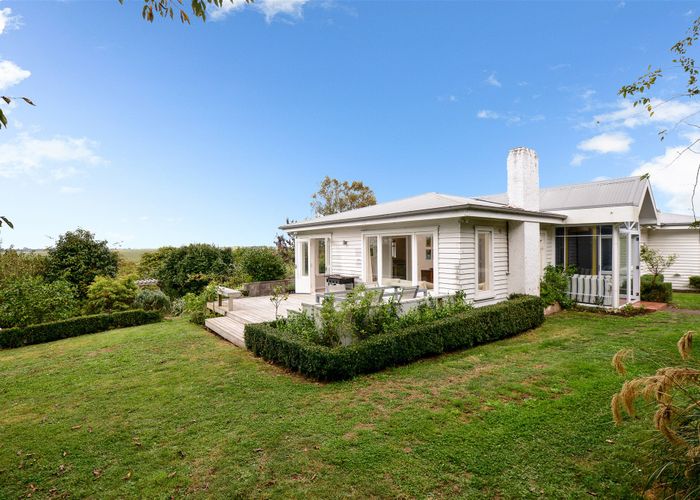  at 43 Gibson Road, Dinsdale, Hamilton