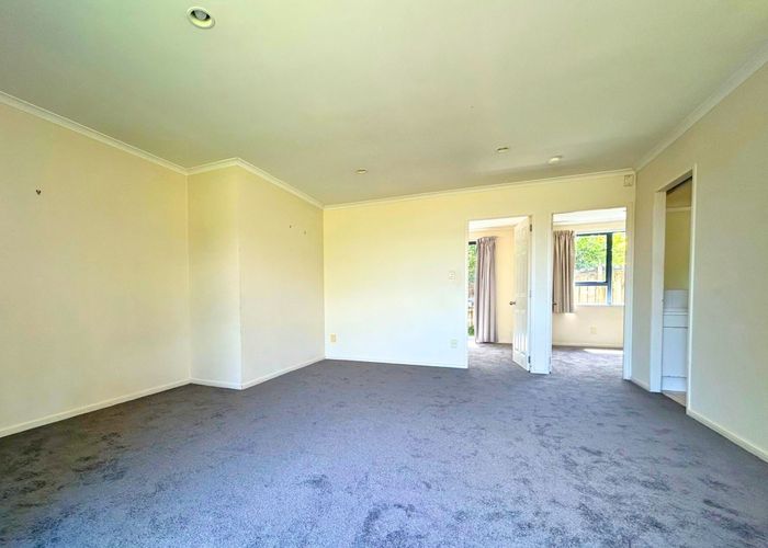  at 31a Mt Lebanon Crescent, The Gardens, Manukau City, Auckland