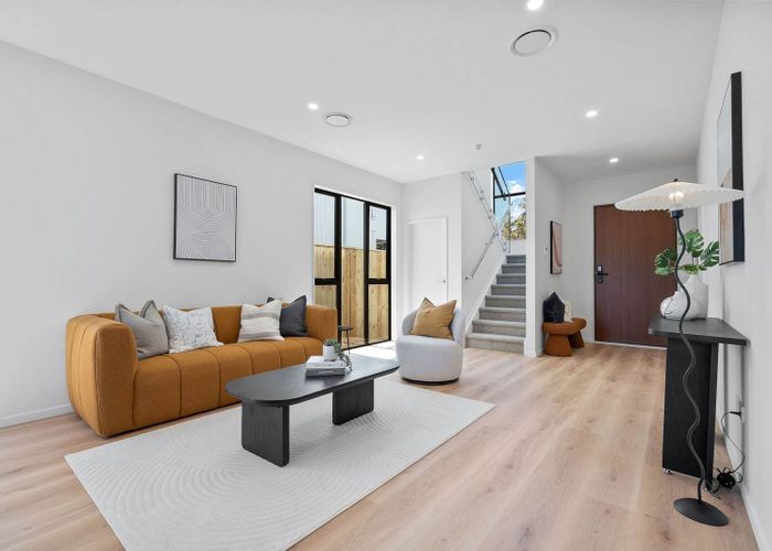  at 6B  Widdison Place, Albany, North Shore City, Auckland