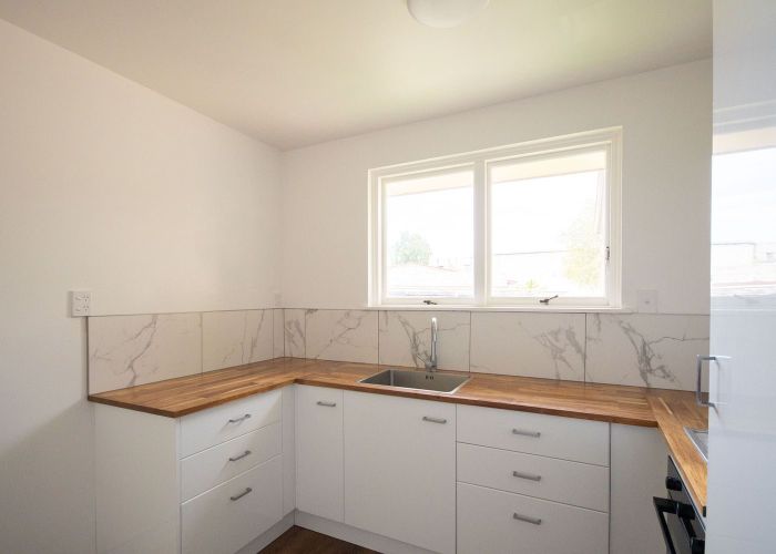  at 2/7C Buchanans Road, Sockburn, Christchurch City, Canterbury