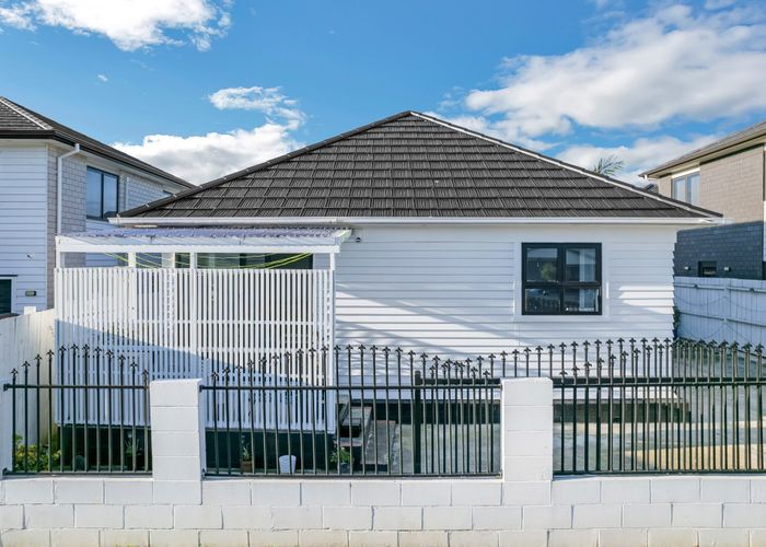  at 1B Walter Street, Mangere East, Auckland