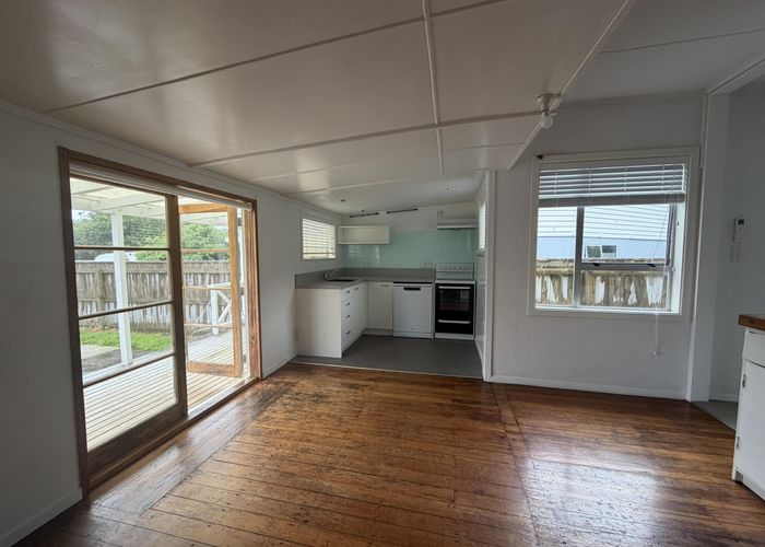  at 27A Paremata Crescent, Paremata, Porirua, Wellington