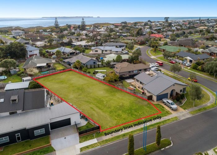  at 9 Katerini Grove, Papamoa Beach, Papamoa