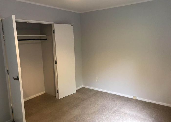  at 2/23 Tonkin Drive, Sunnynook, North Shore City, Auckland