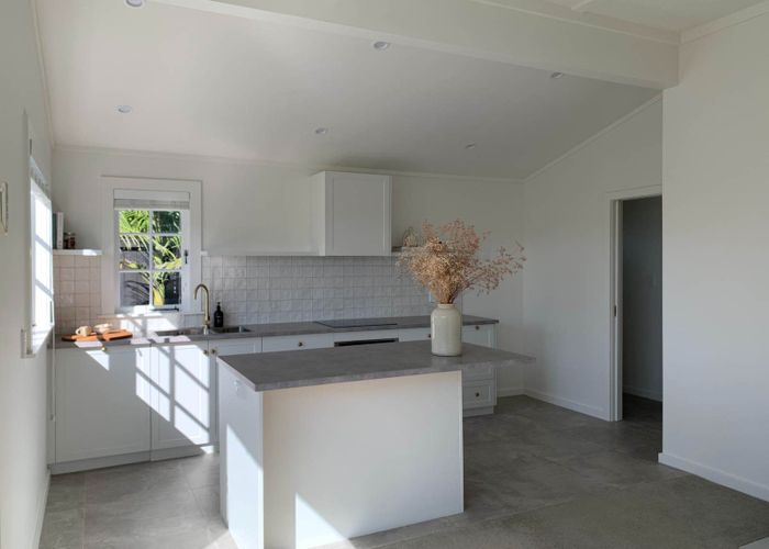  at 2/52 Dominion Street, Takapuna, Auckland