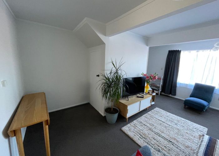  at O / 264 Grounsell Crescent, Belmont, Lower Hutt, Wellington