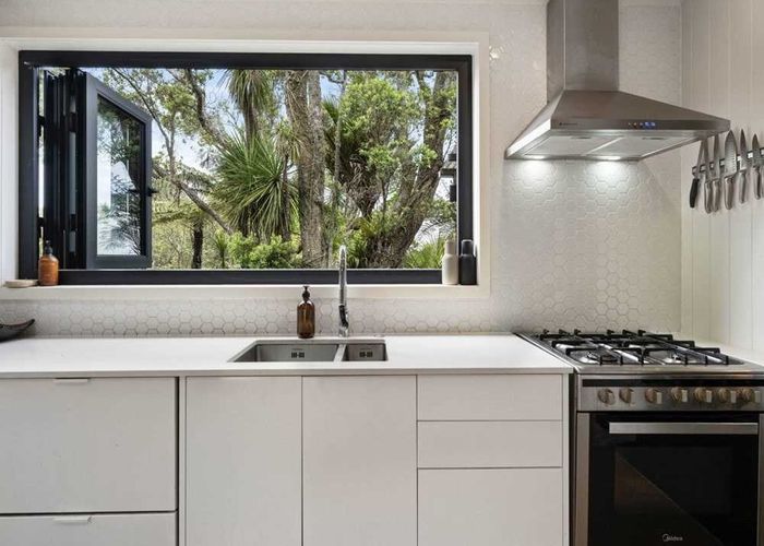  at 3 Huia Road, Titirangi, Waitakere City, Auckland