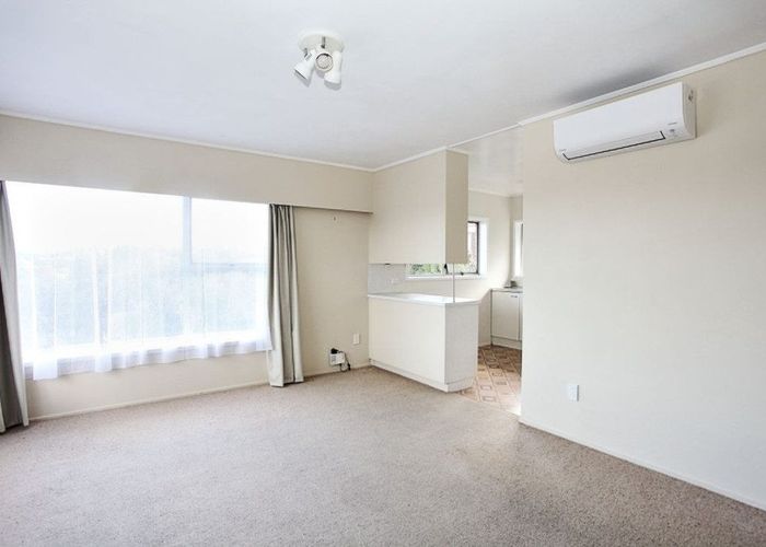  at 2/85 Target Road, Totara Vale, Auckland