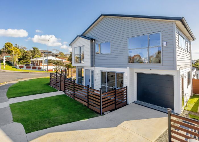  at 7 Sunrise Avenue, Mairangi Bay, North Shore City, Auckland