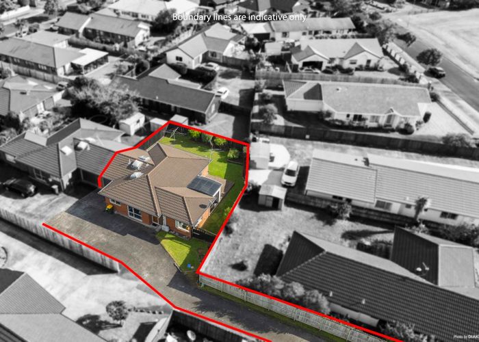  at 1/46 West Fairway, Golflands, Manukau City, Auckland
