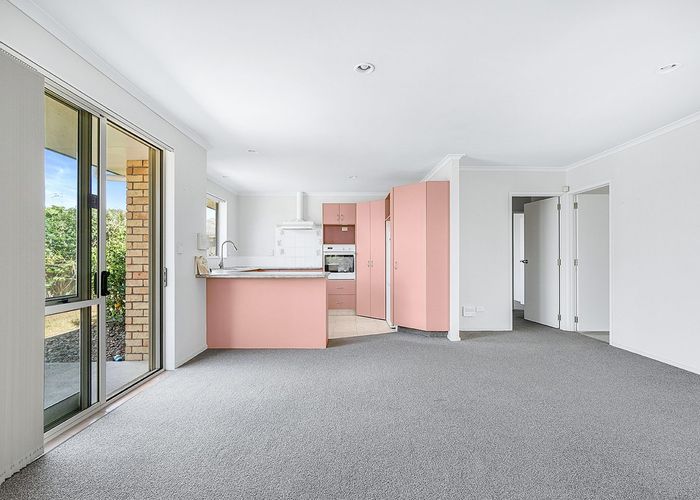 at 17 Farnham Close, Rototuna North, Hamilton