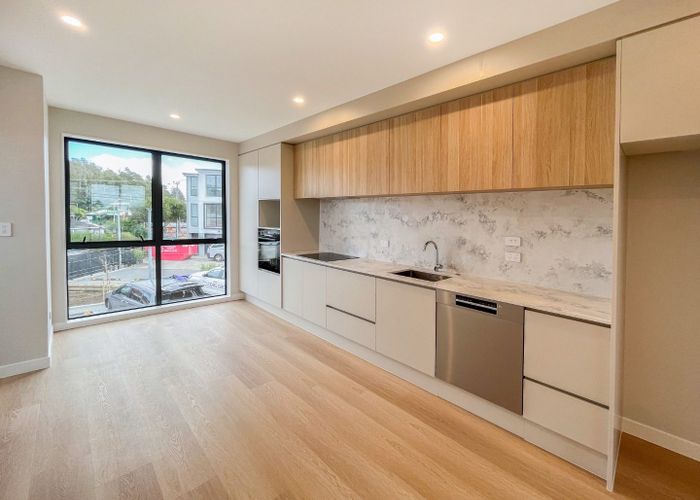  at 6/218 Lake Road, Northcote, North Shore City, Auckland