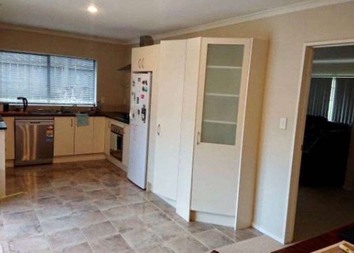  at 15 Thomas Road, Flat Bush, Auckland