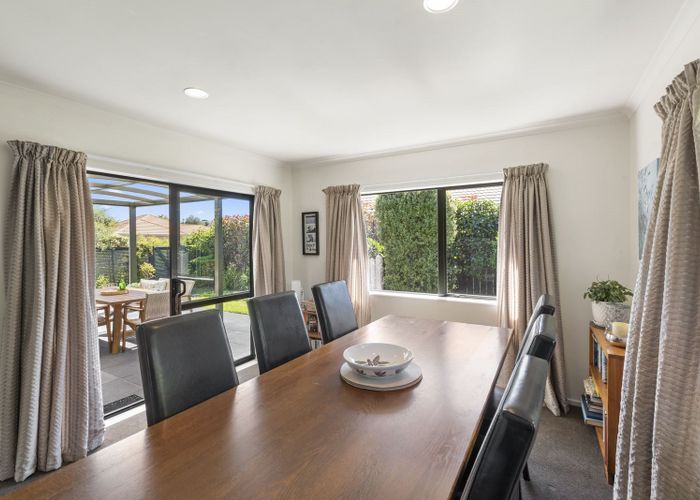  at 2 Ashleigh Way, Waikanae Beach, Waikanae