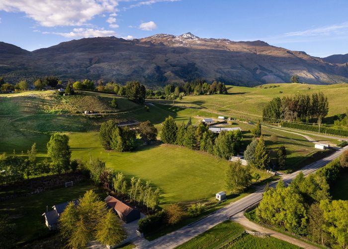  at Lot 1, 26 Mountain View Road, Dalefield, Queenstown-Lakes, Otago