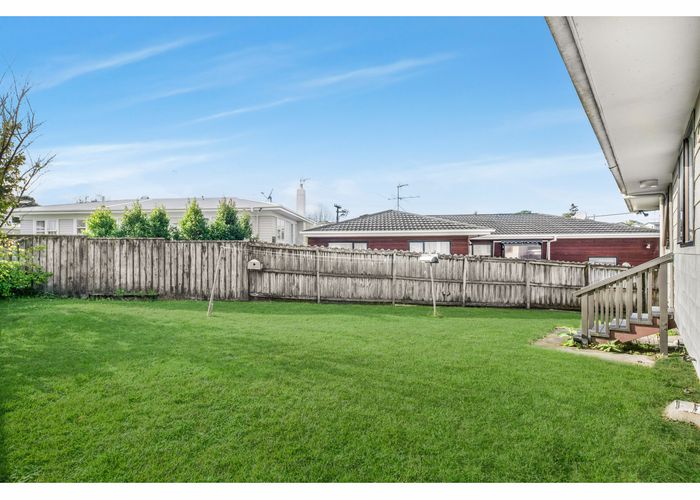  at 1/1 Meadowvale Avenue, Forrest Hill, Auckland