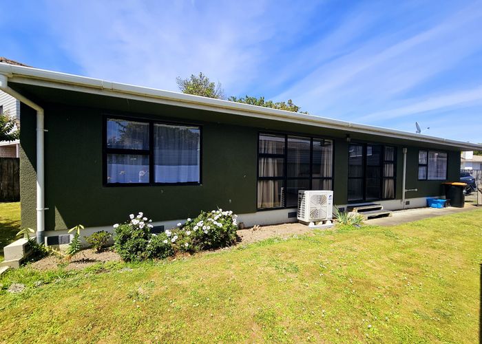  at 8a Busby Place, Awapuni, Palmerston North, Manawatu / Whanganui