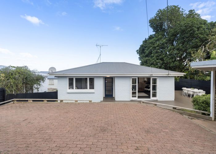  at 1A Smith Crescent, Onehunga, Auckland