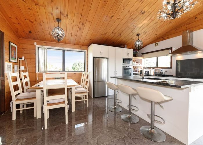  at 107 Becroft Drive, Forrest Hill, North Shore City, Auckland