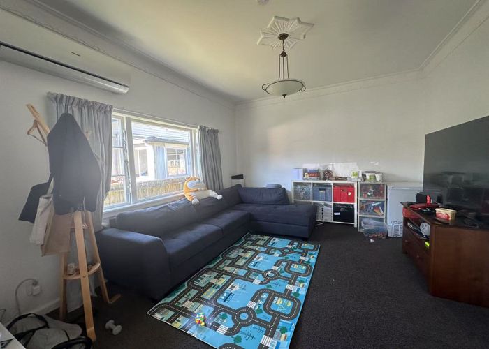  at 17 Clutha Ave., Khandallah, Wellington, Wellington