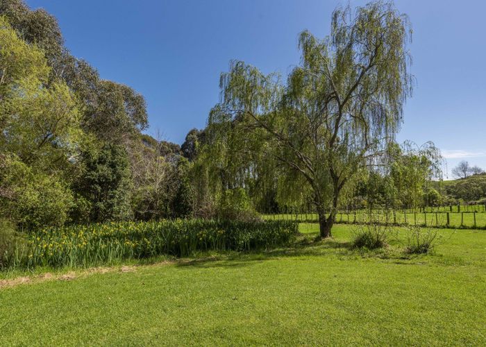  at 15 Hadfield Road, Peka Peka, Waikanae