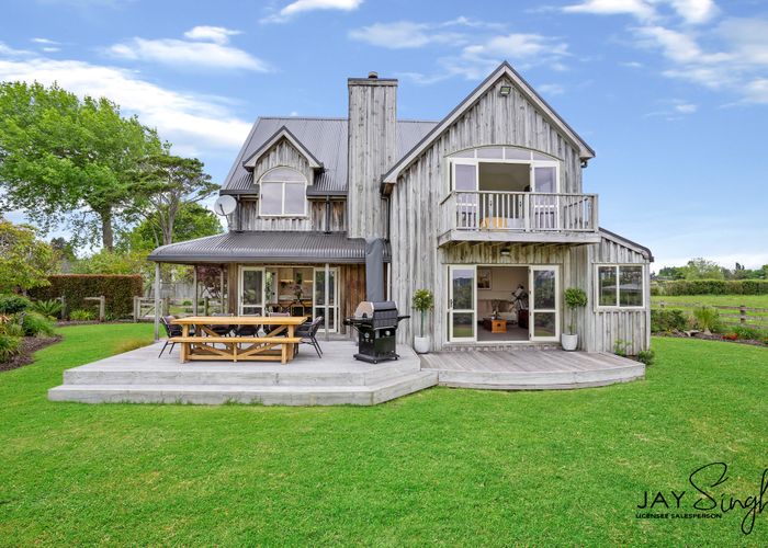  at 26 Village Way, Ardmore, Papakura