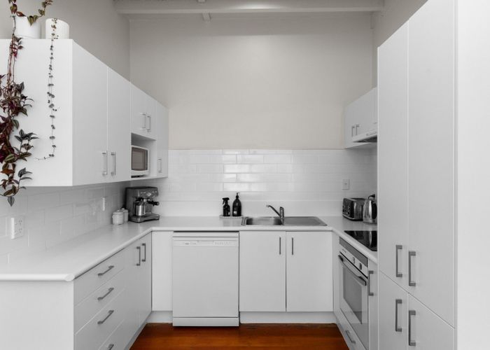  at 406 Pepper Street, Saint Leonards, Hastings