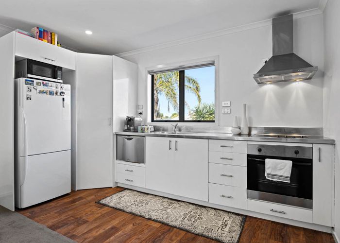  at 12/289 Shirley Road, Papatoetoe, Auckland