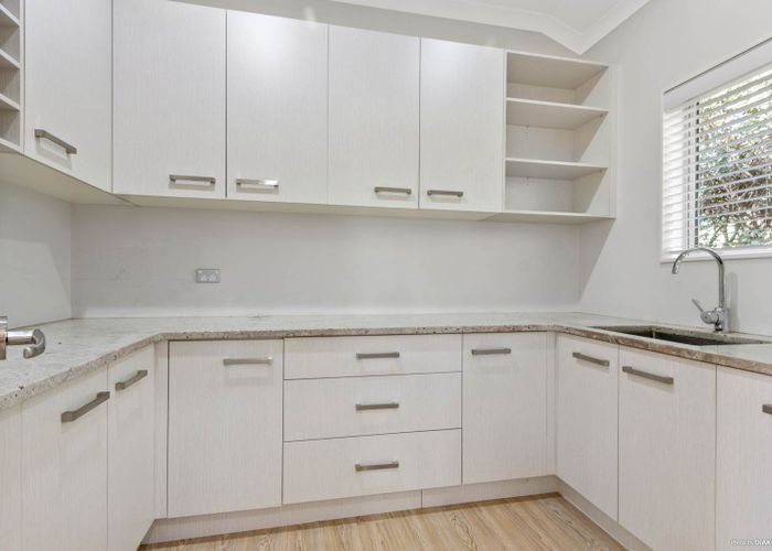  at 127 Taylor Street, Blockhouse Bay, Auckland