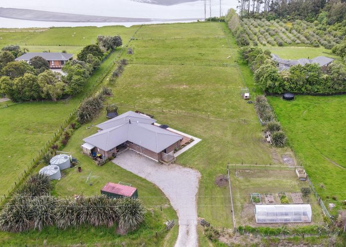  at 347 Utopia Road, Westport, Westport
