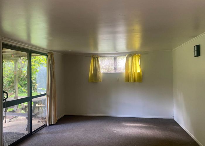  at 101 Tidal Road, Mangere, Auckland